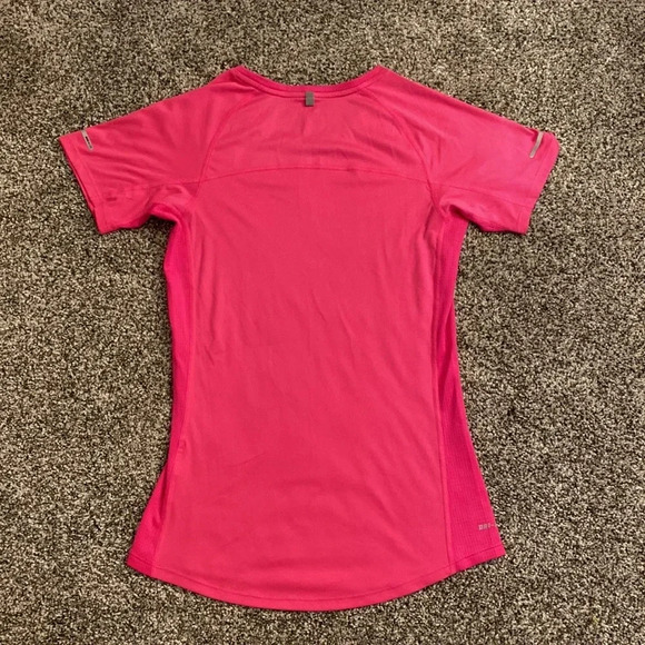 Nike DriFit Running Pink Tee - Picture 4 of 4